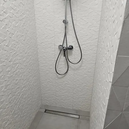 Sunset Lake Boutique * Mamaia