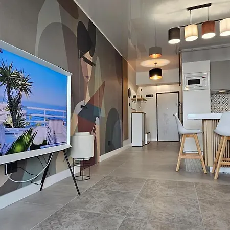 Sunset Lake Boutique *