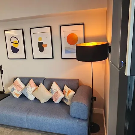 Apartment Sunset Lake Boutique Mamaia